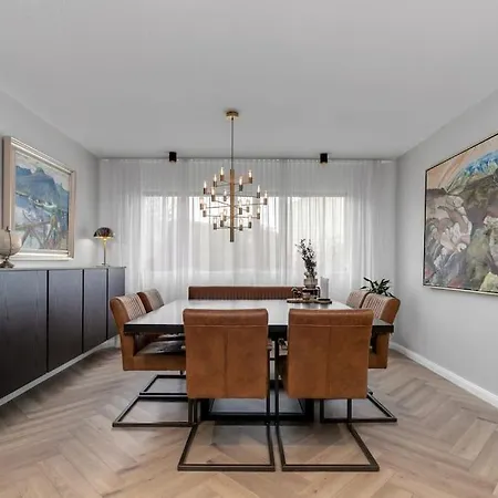 A Modern And Stylish Furnished House In Villa *